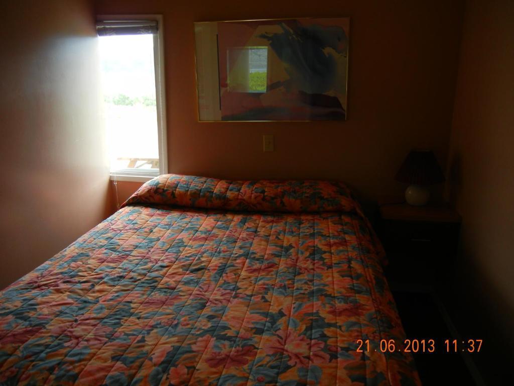 Pleasant View Motel Summerland Oda fotoğraf